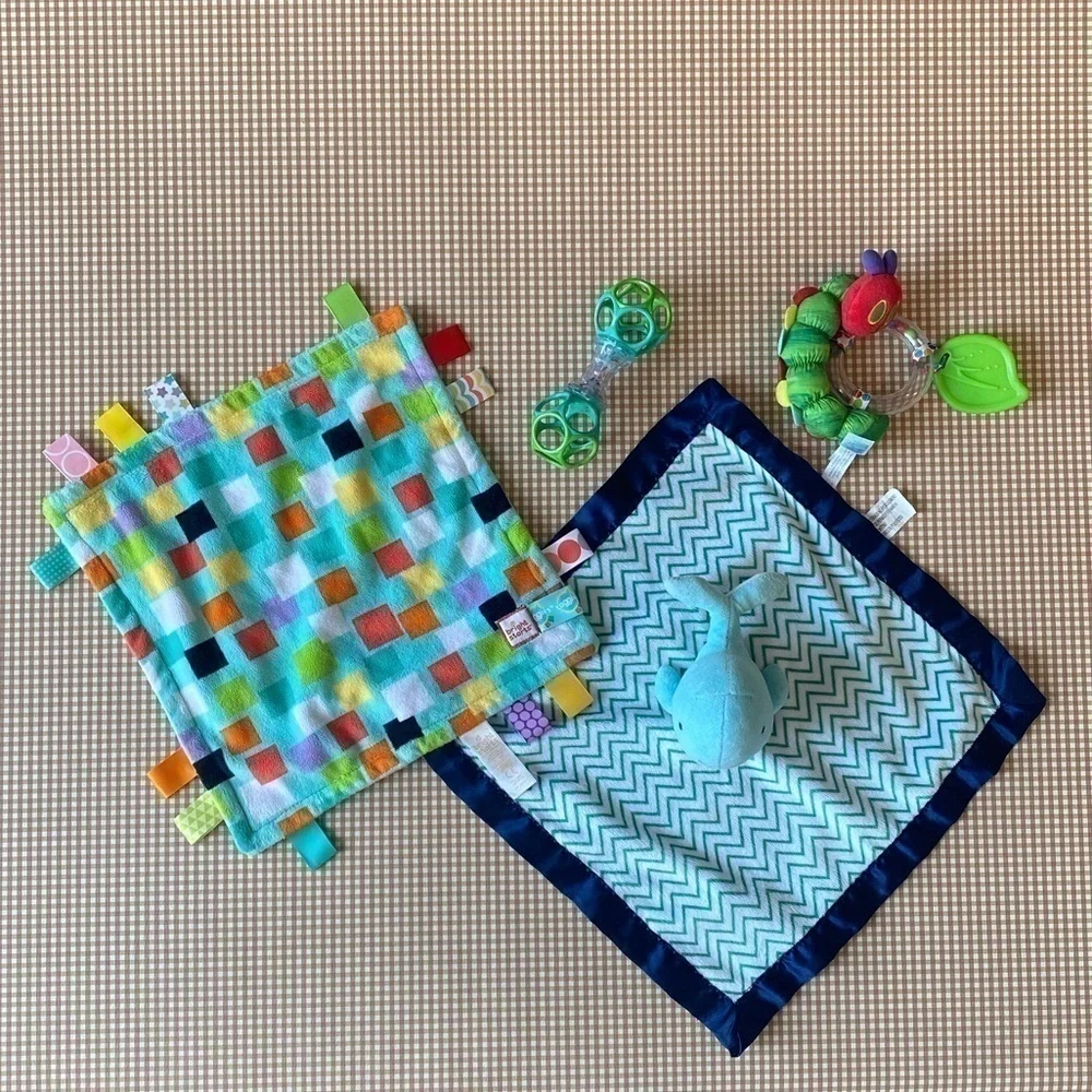 Bundle of taggies blanket/whale blanket/The very hungry caterpillar‎ rattle