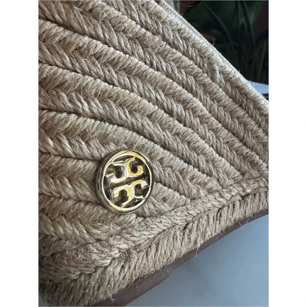Tory Burch statement tory