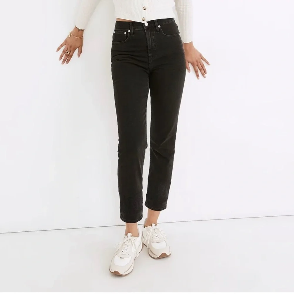 Madewell Classic Straight Jeans in Lunar Wash Black Size 26 Petite