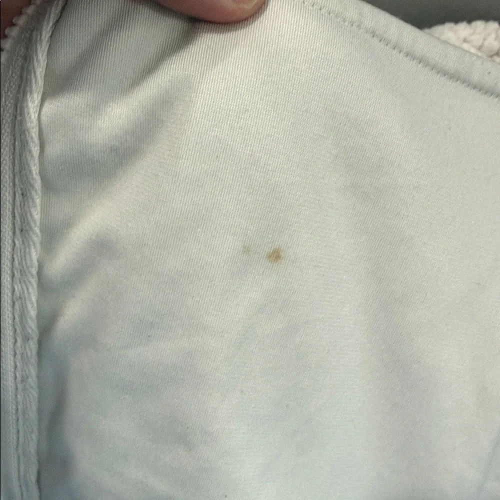 Athleta textured cream