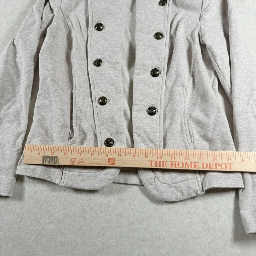 Tommy Hilfiger item pre