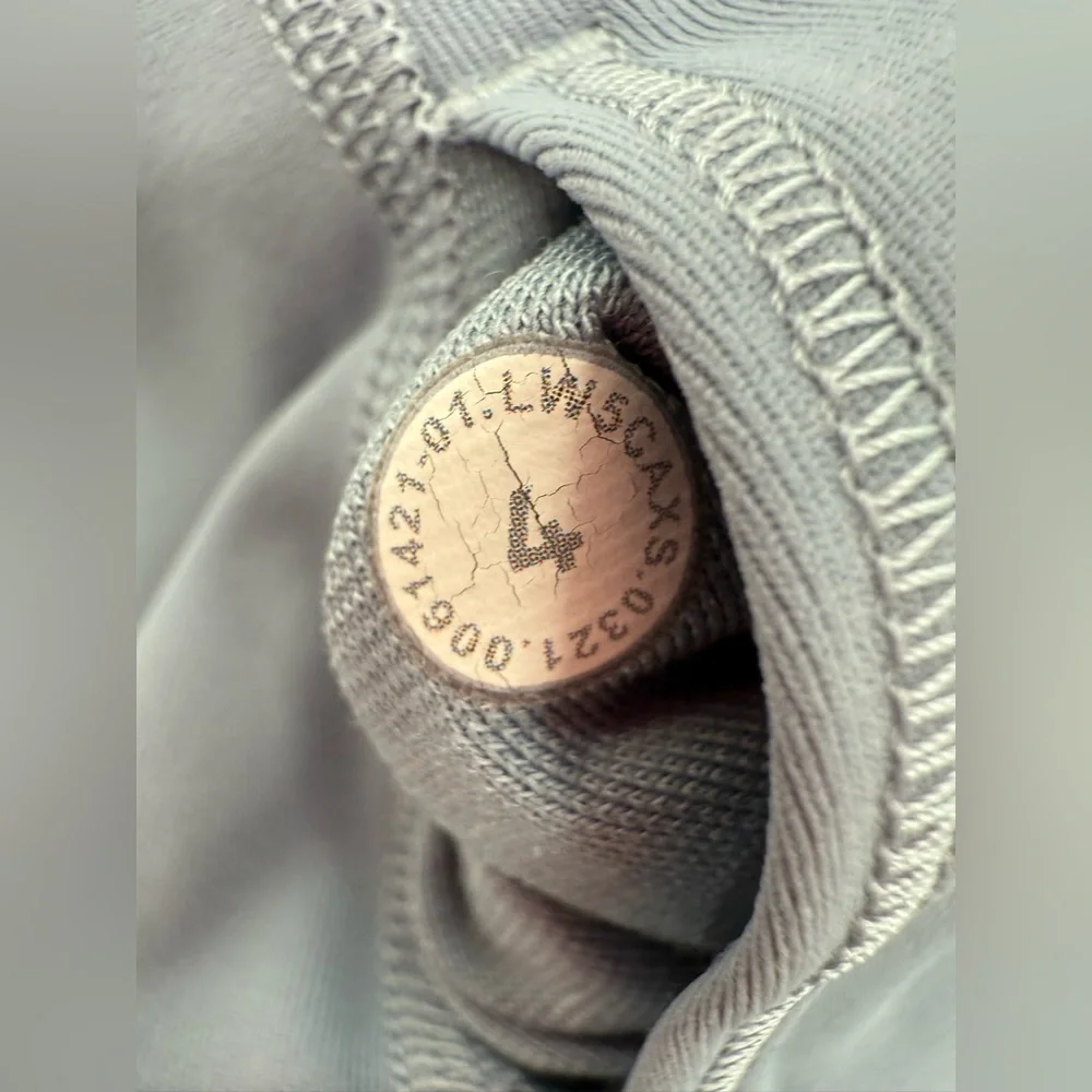 lululemon athletica regular approximate