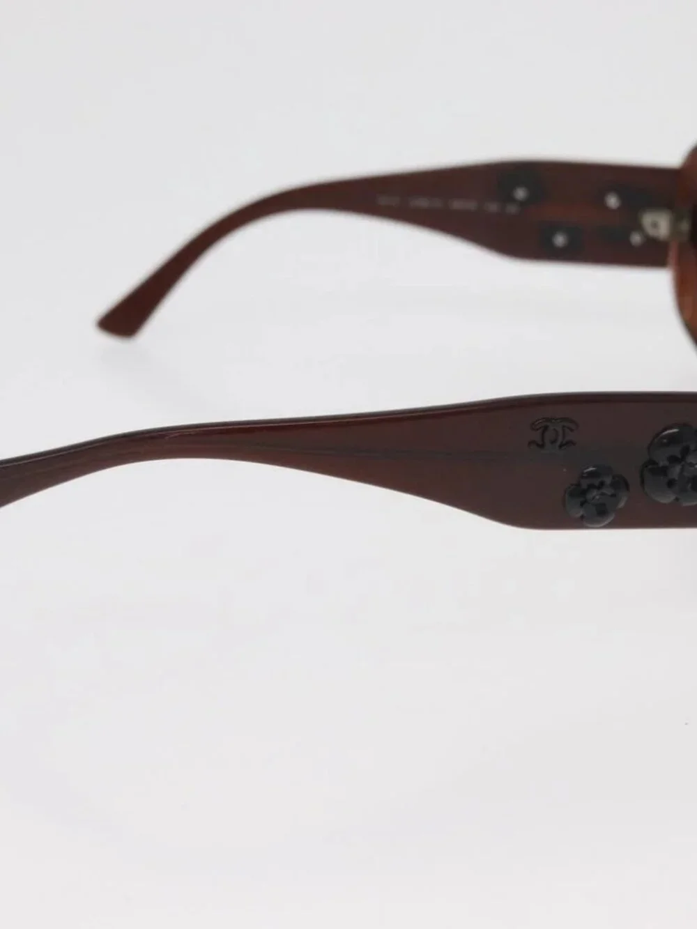 CHANEL brand	chanel color	brown