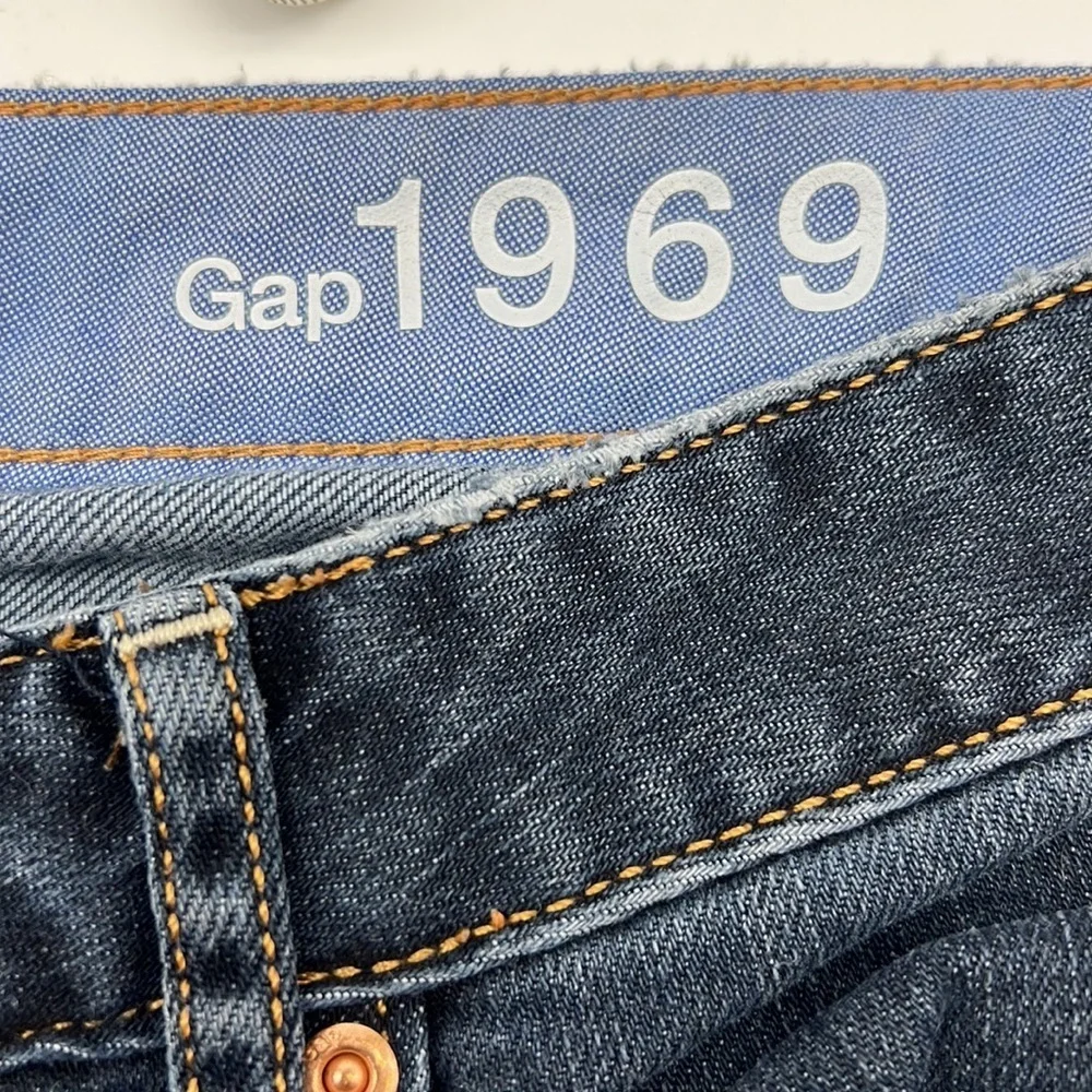 GAP 29 inseam