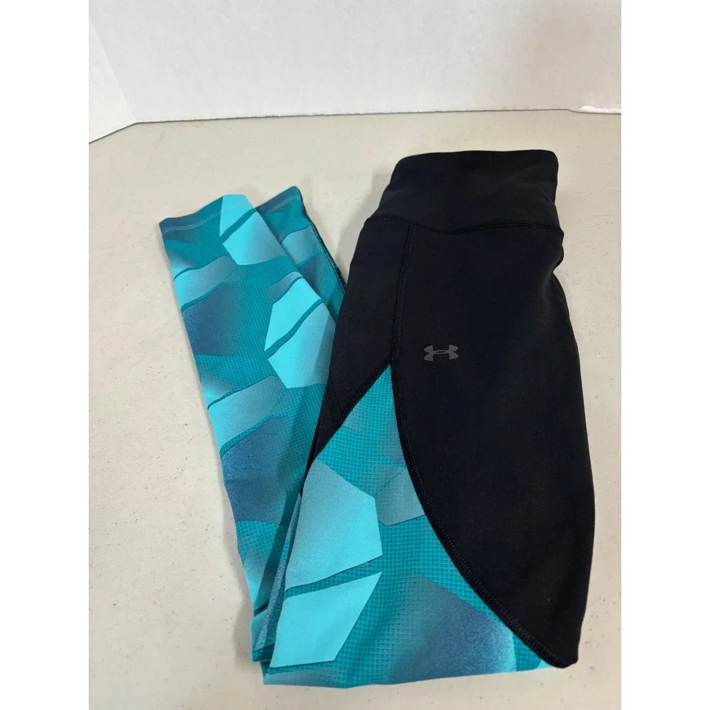 Under Armour Women's Geometric‎ Print Black Blue Cropped Leggings Size Small