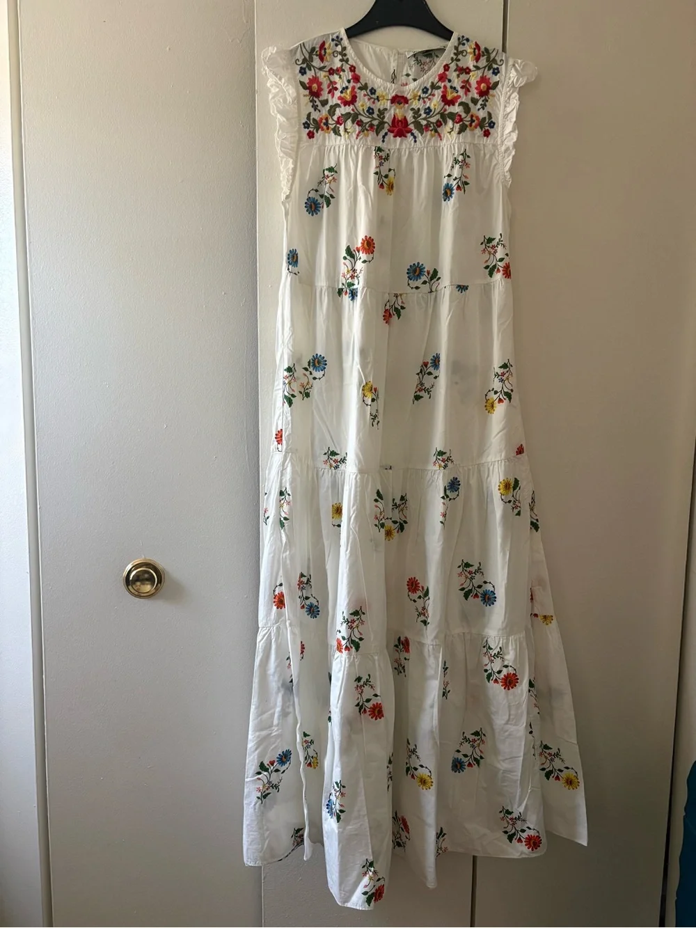 Zara lightweight white
