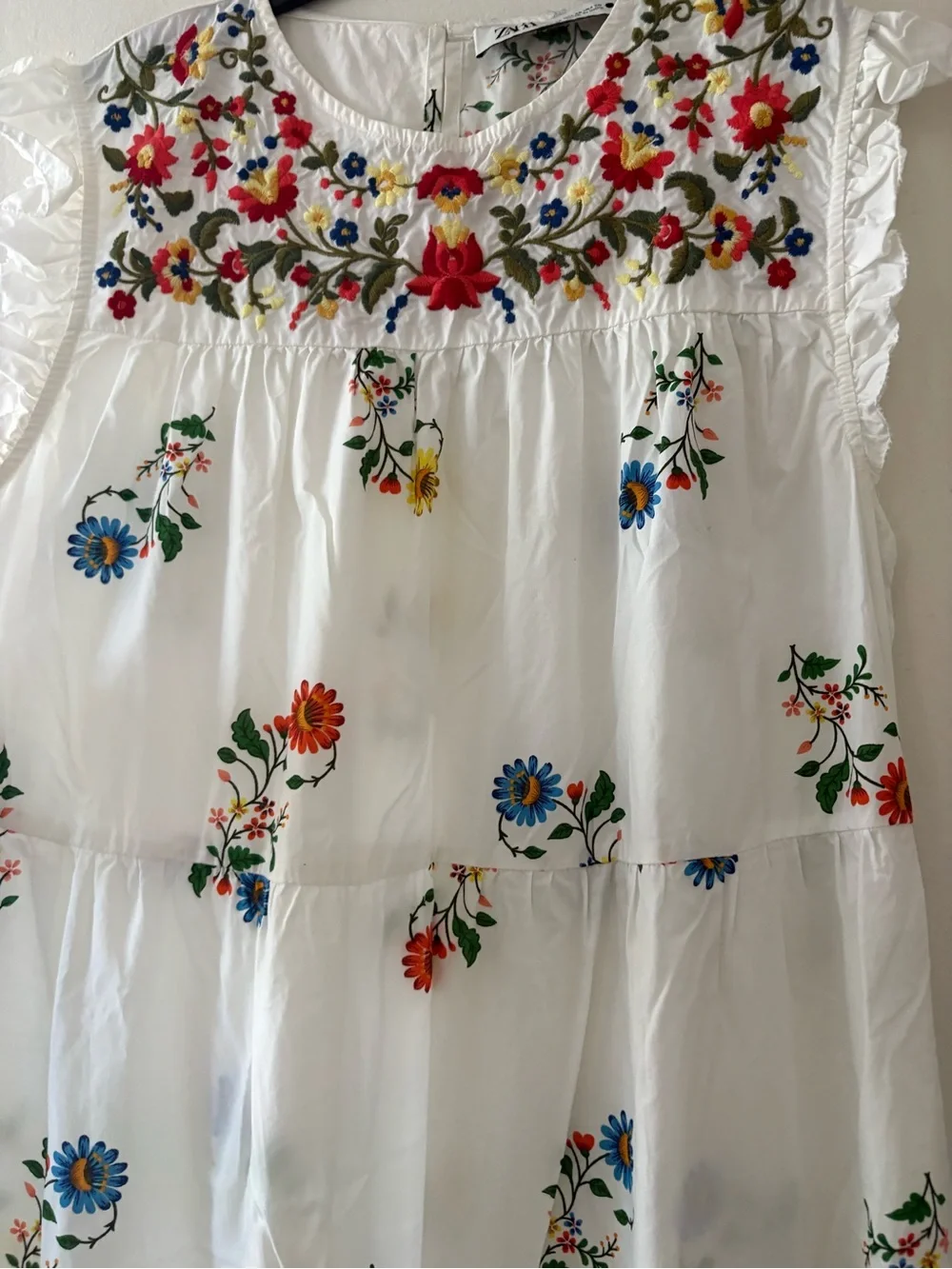 Zara lightweight white