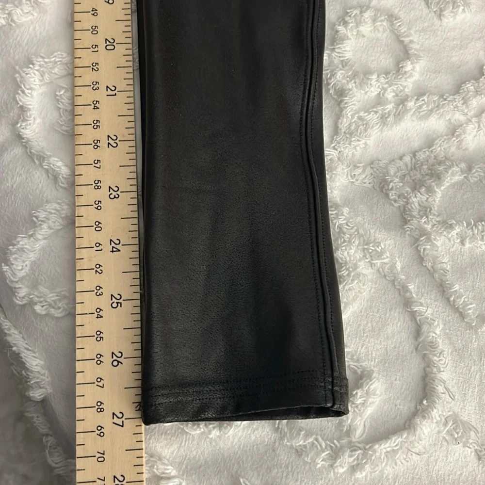 NWT Spanx black leather faux leggings, women’s size medium.