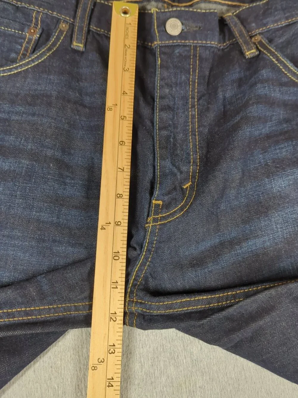 Levis levi 527