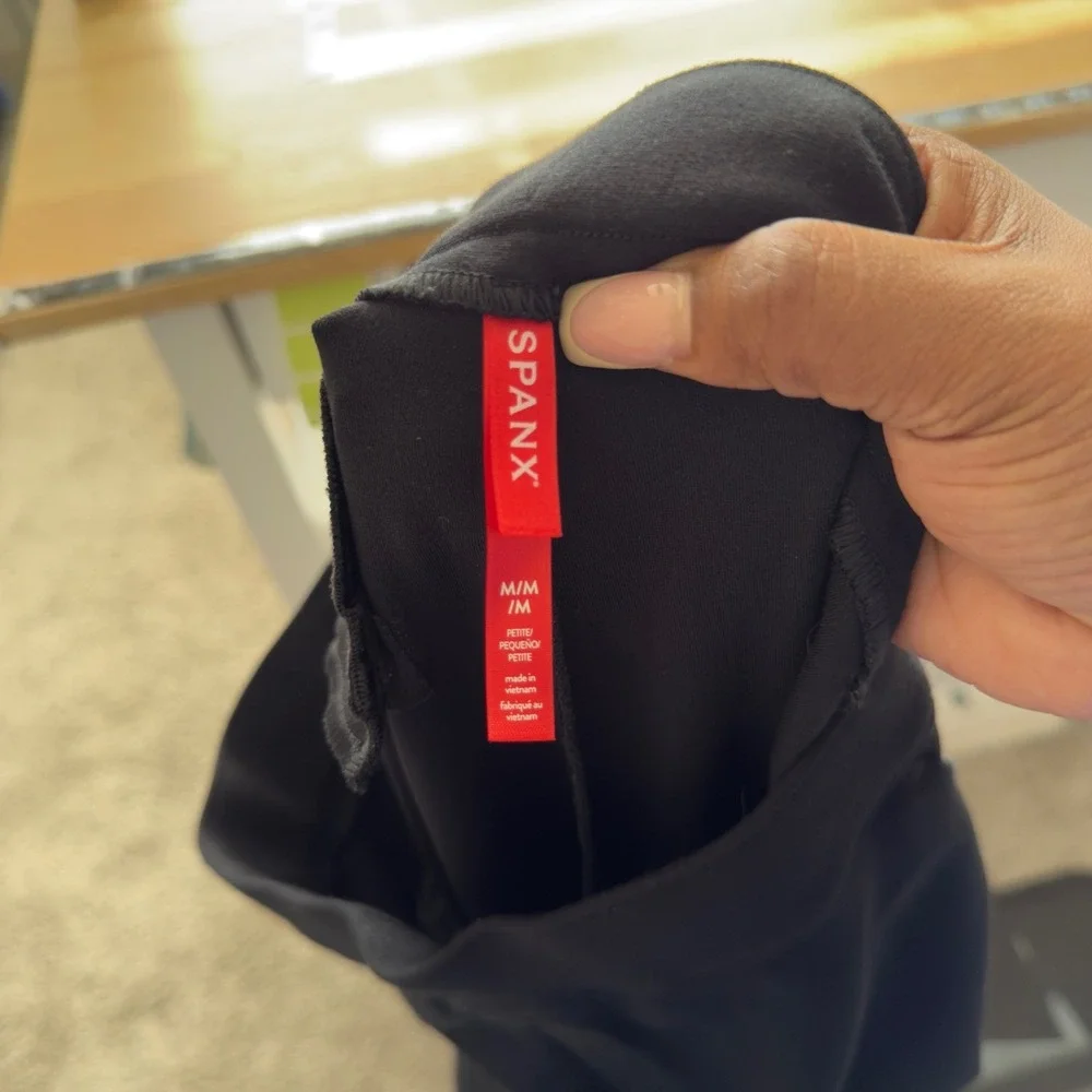 SPANX women pull
