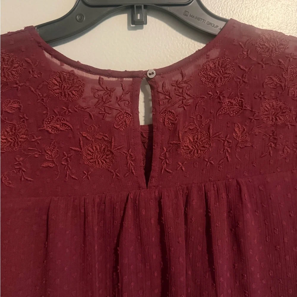 Abercrombie & Fitch chic maroon