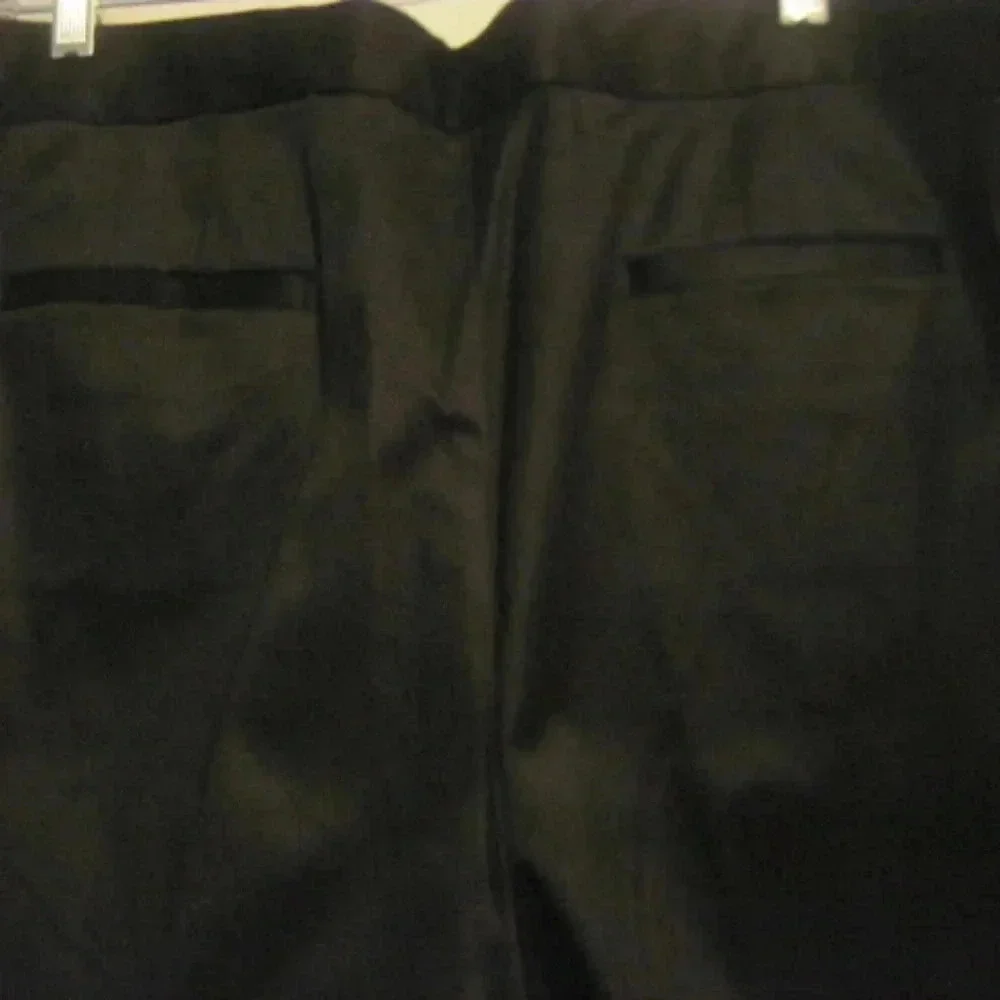 Liz Claiborne straight 5” or