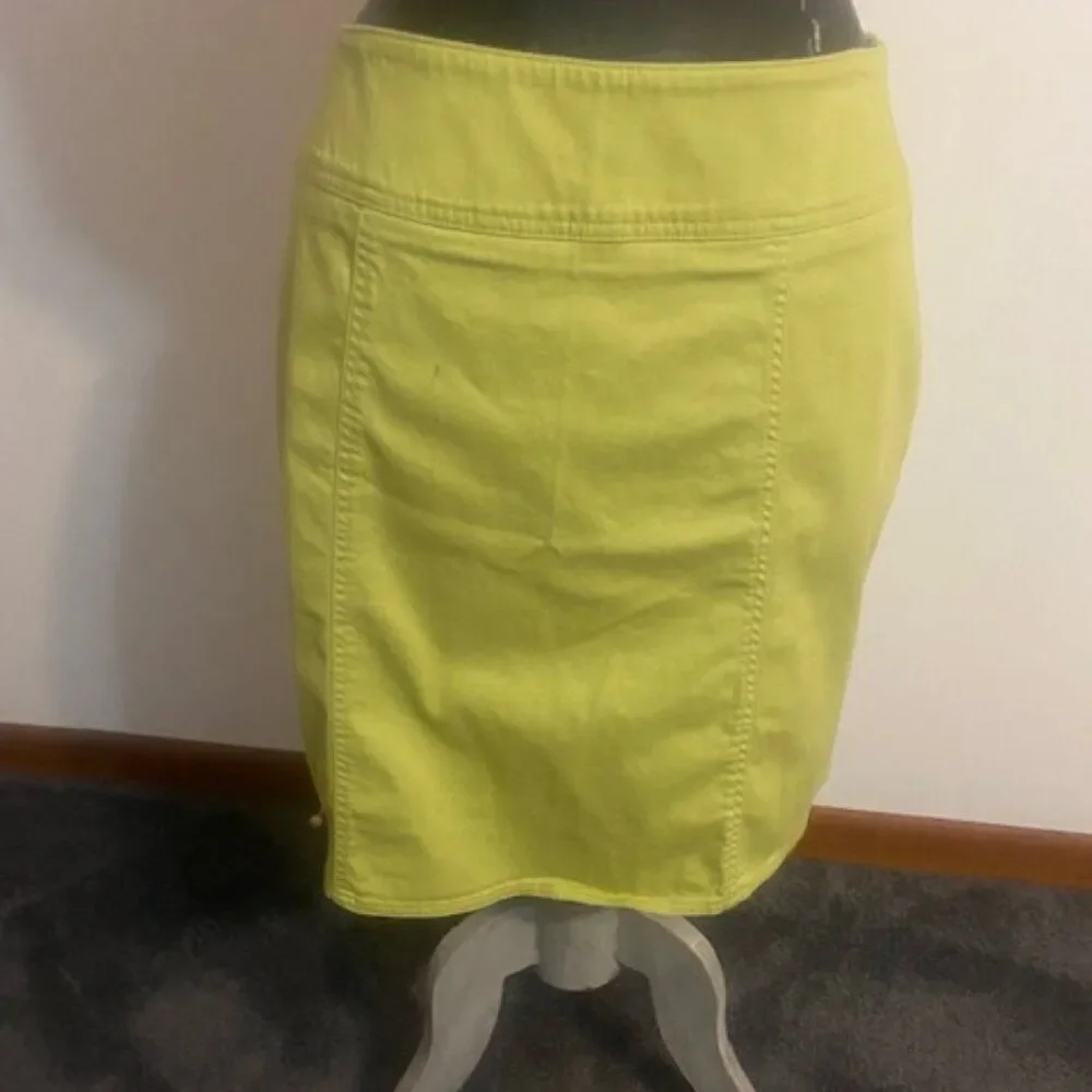 Chaus Lime Green Mini skirt, size 12