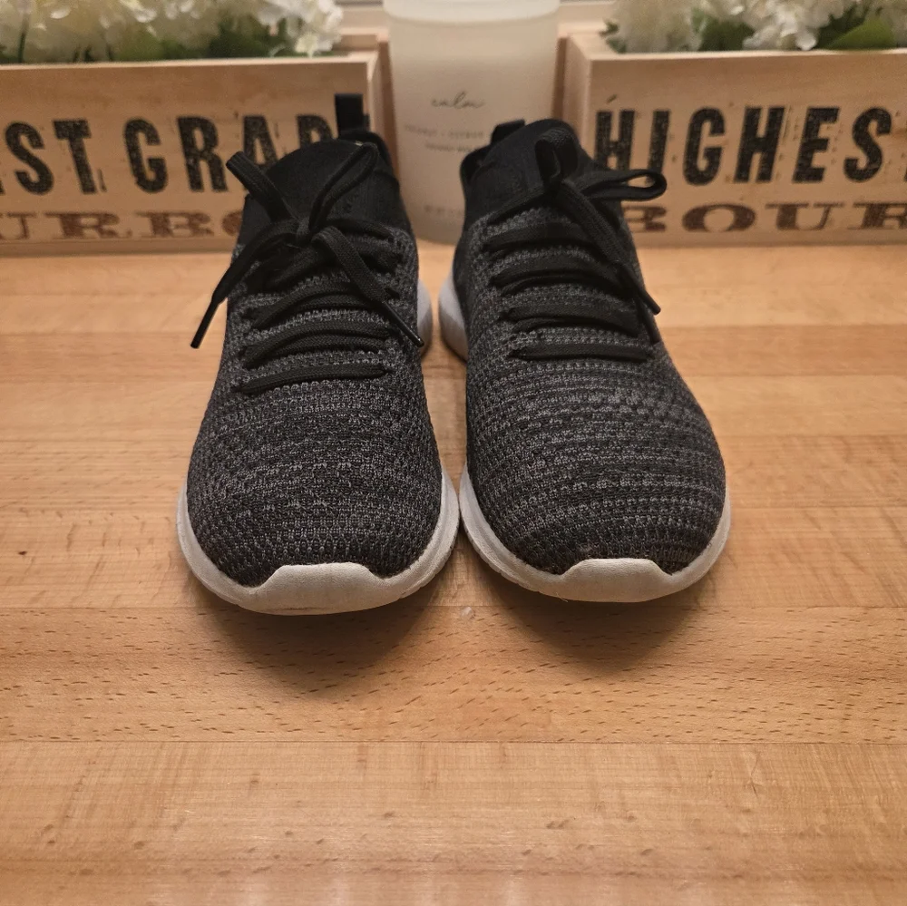 Skechers very good