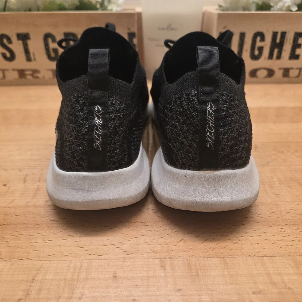 Skechers very good