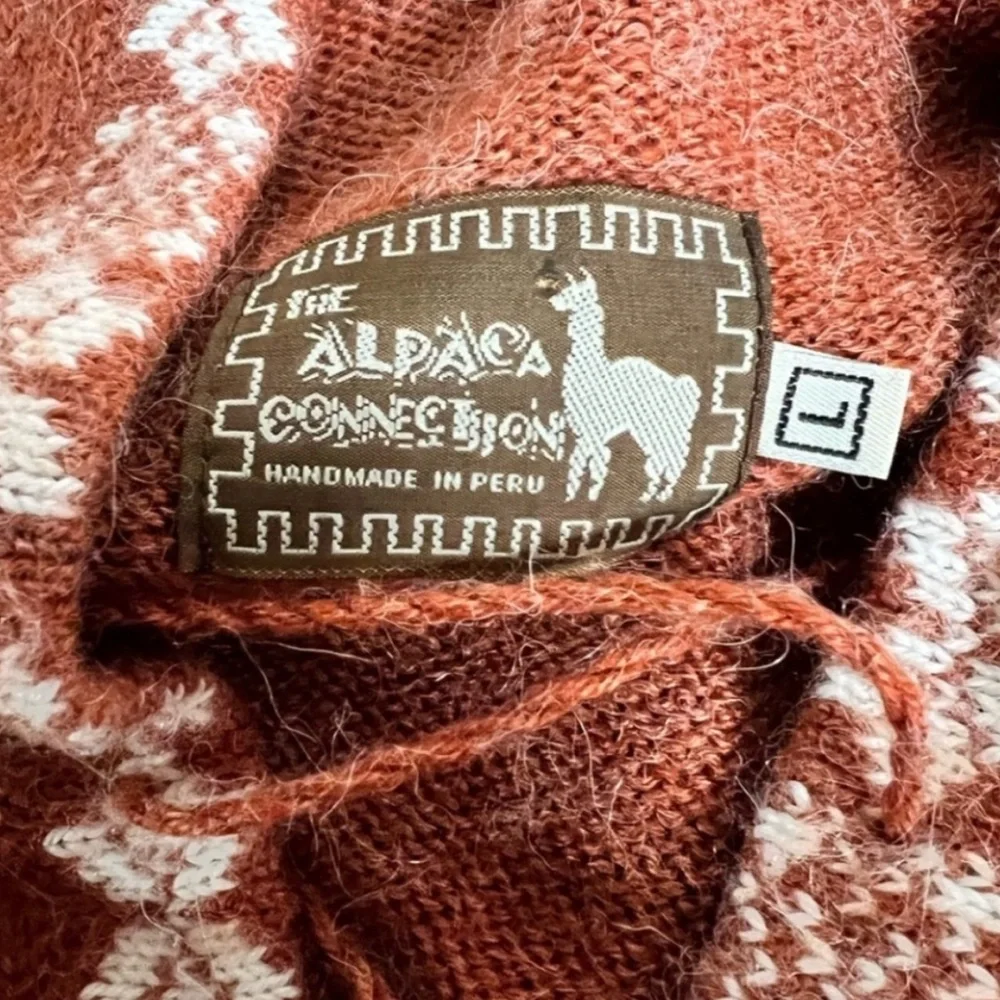 alpaca sweater hand