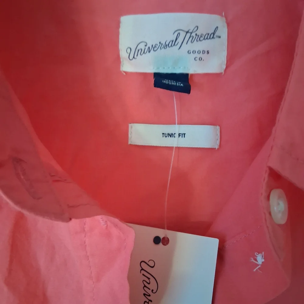 Universal Thread stylish coral