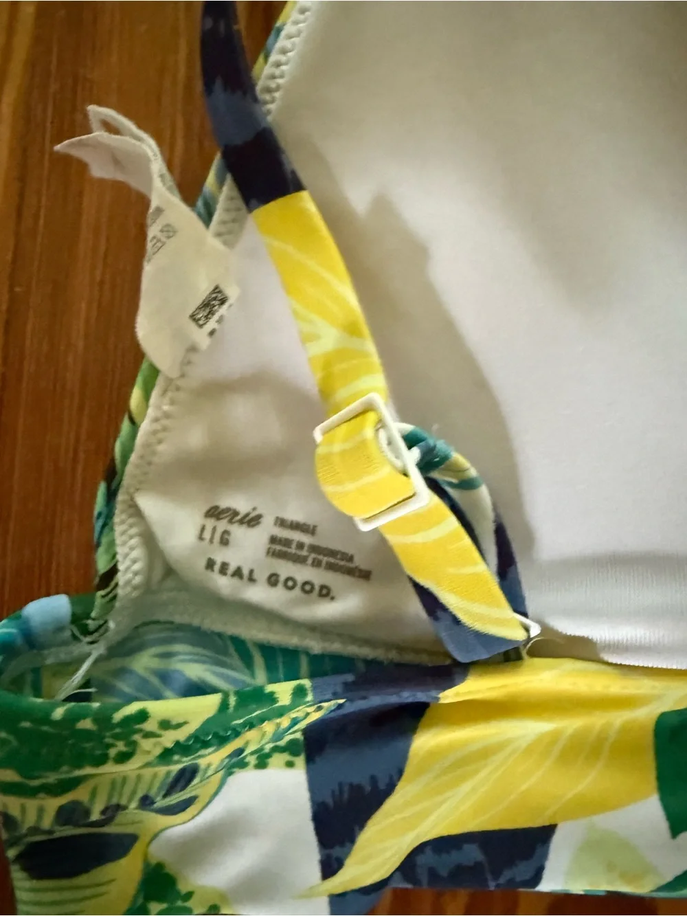 aerie women triangle