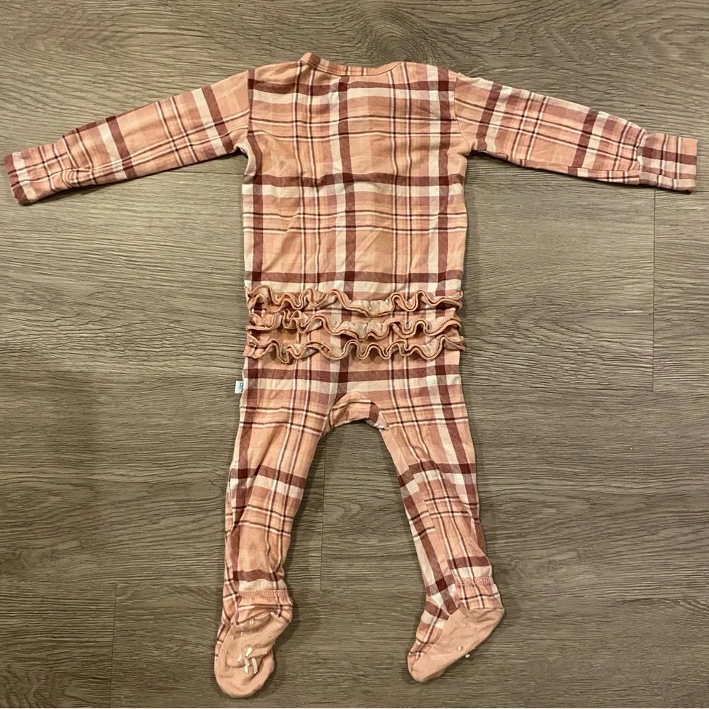Posh Peanut 3-6 months Plaid Zippered Footie Pajama‎ Stephanie Pink Ruffles