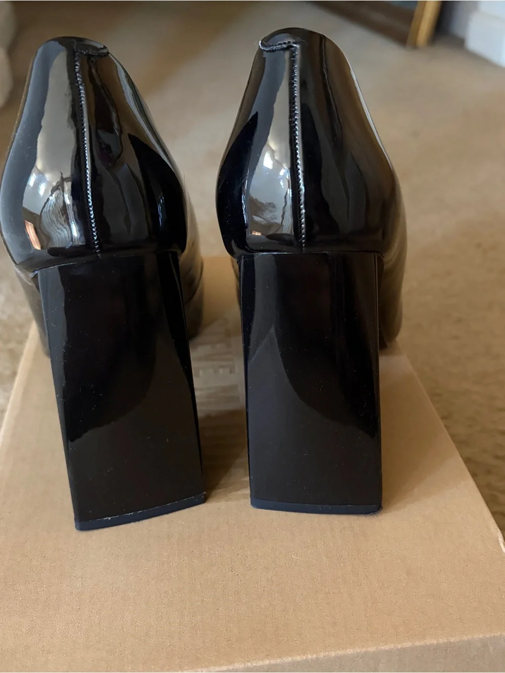 Steve Madden sleek steve