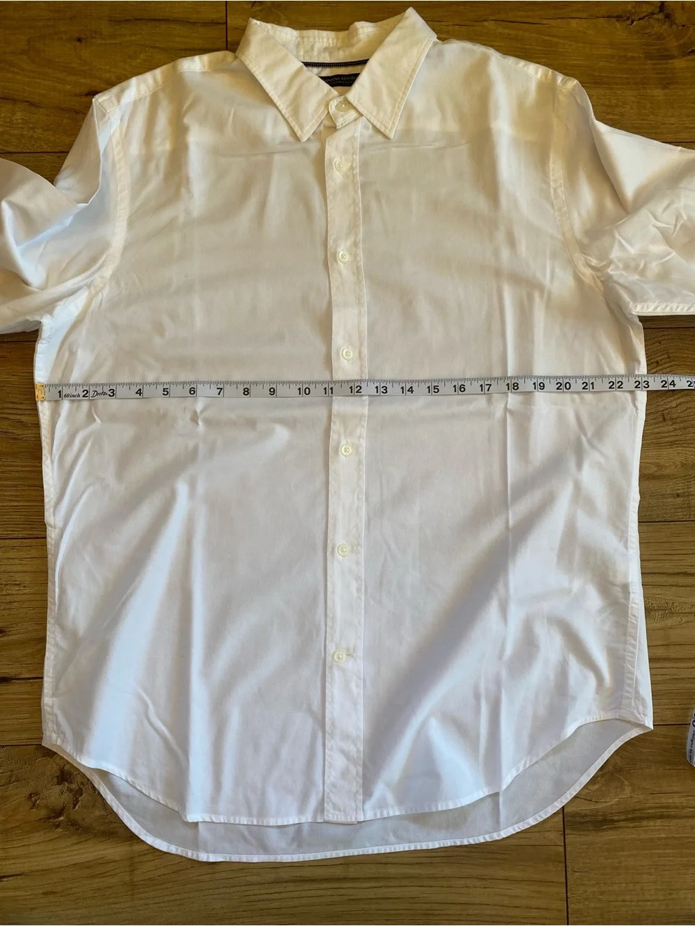 Banana Republic crisp white