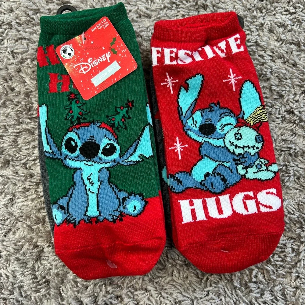 Disney Stitch No Show Socks Holiday Christmas Festive Hugs 6 Pair Shoe Size 4-10