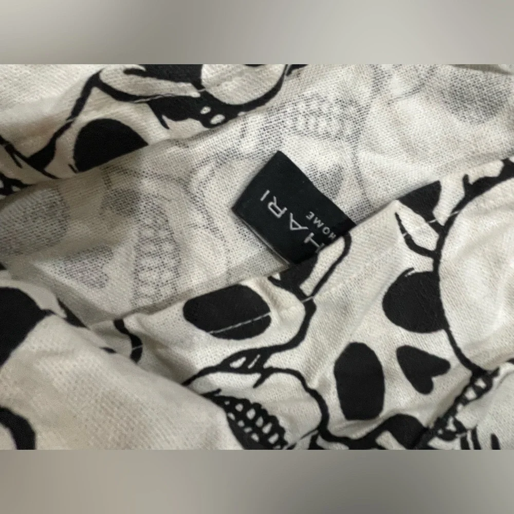 Tahari brand new
