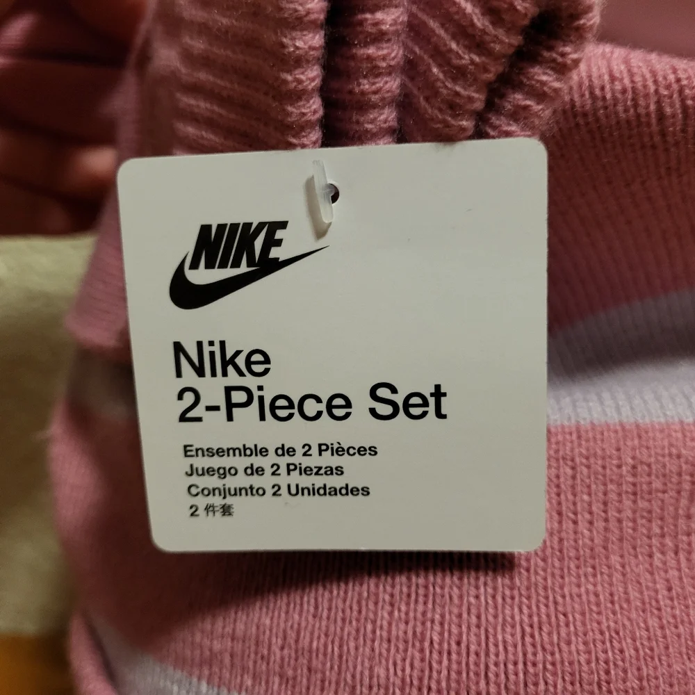 Nike new tag