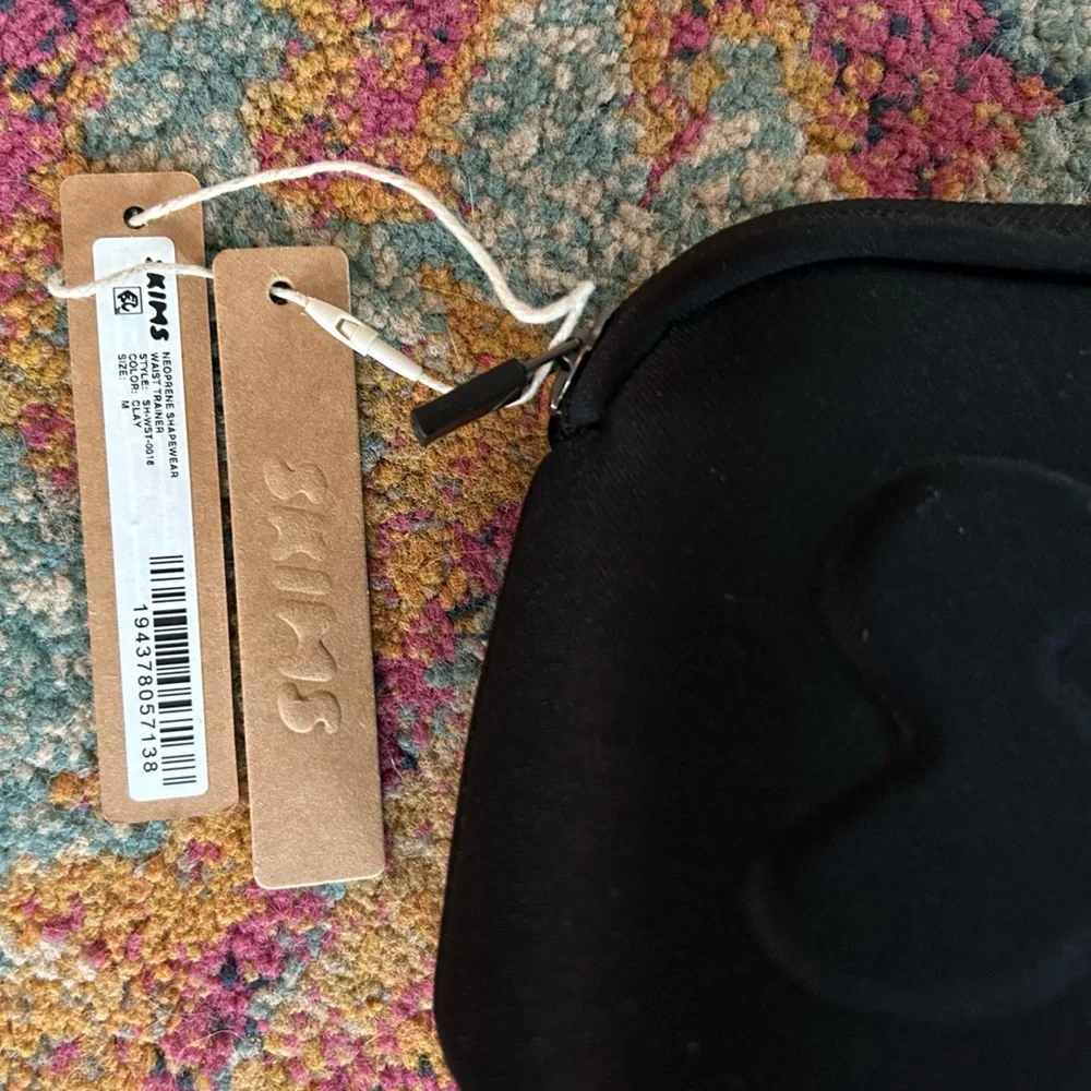 SKIMS nwt women’s