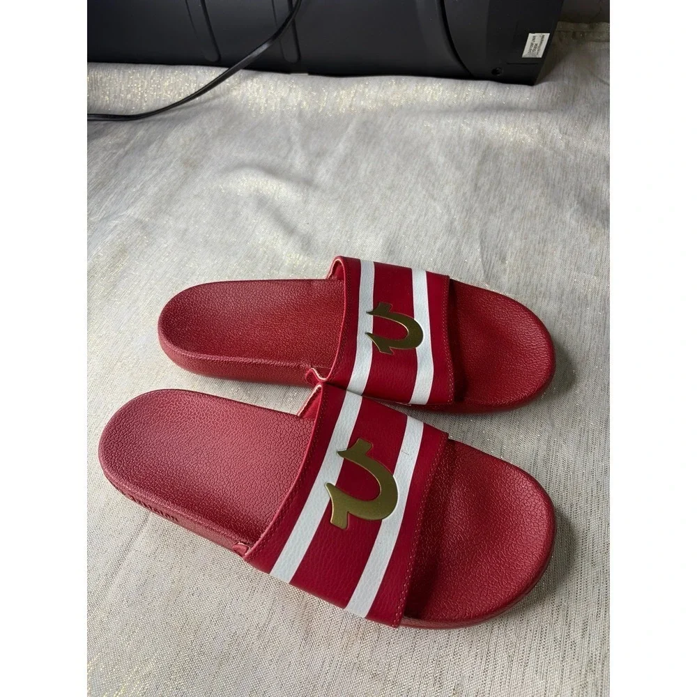 True Religion red true