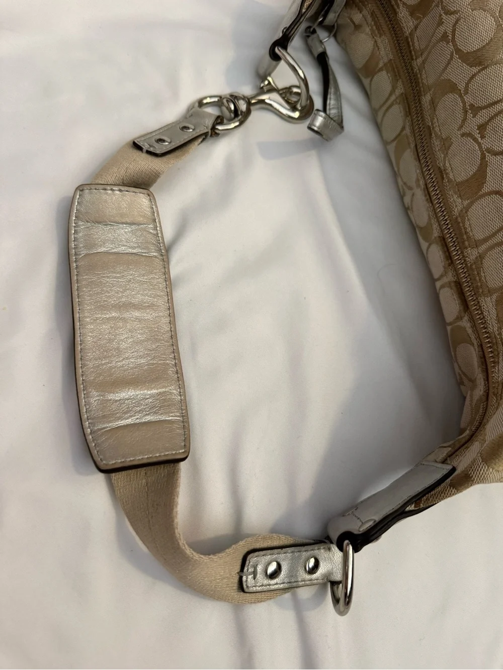 EUC Vintage Coach Gallery Signature Hobo Shoulder Bag with Multicolor Stripe