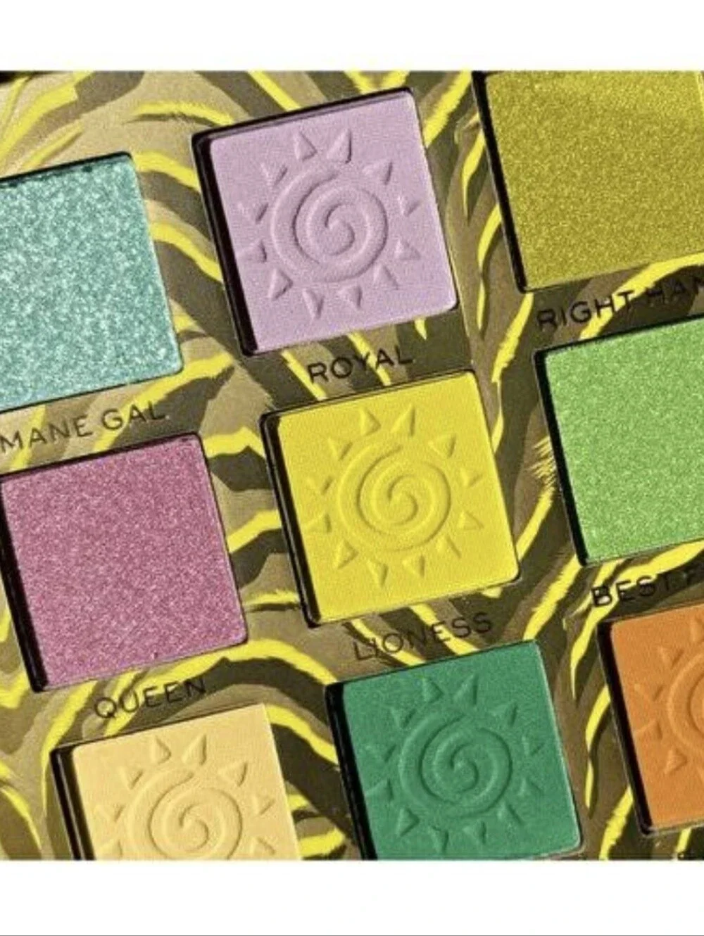 Makeup Revolution revolution lion