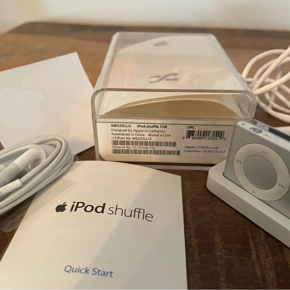 Apple silver ipod