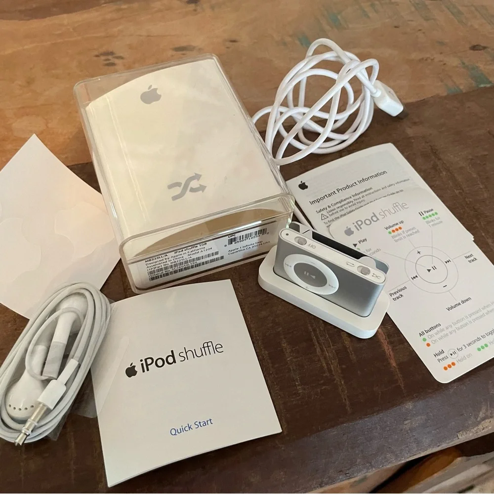 Apple silver ipod