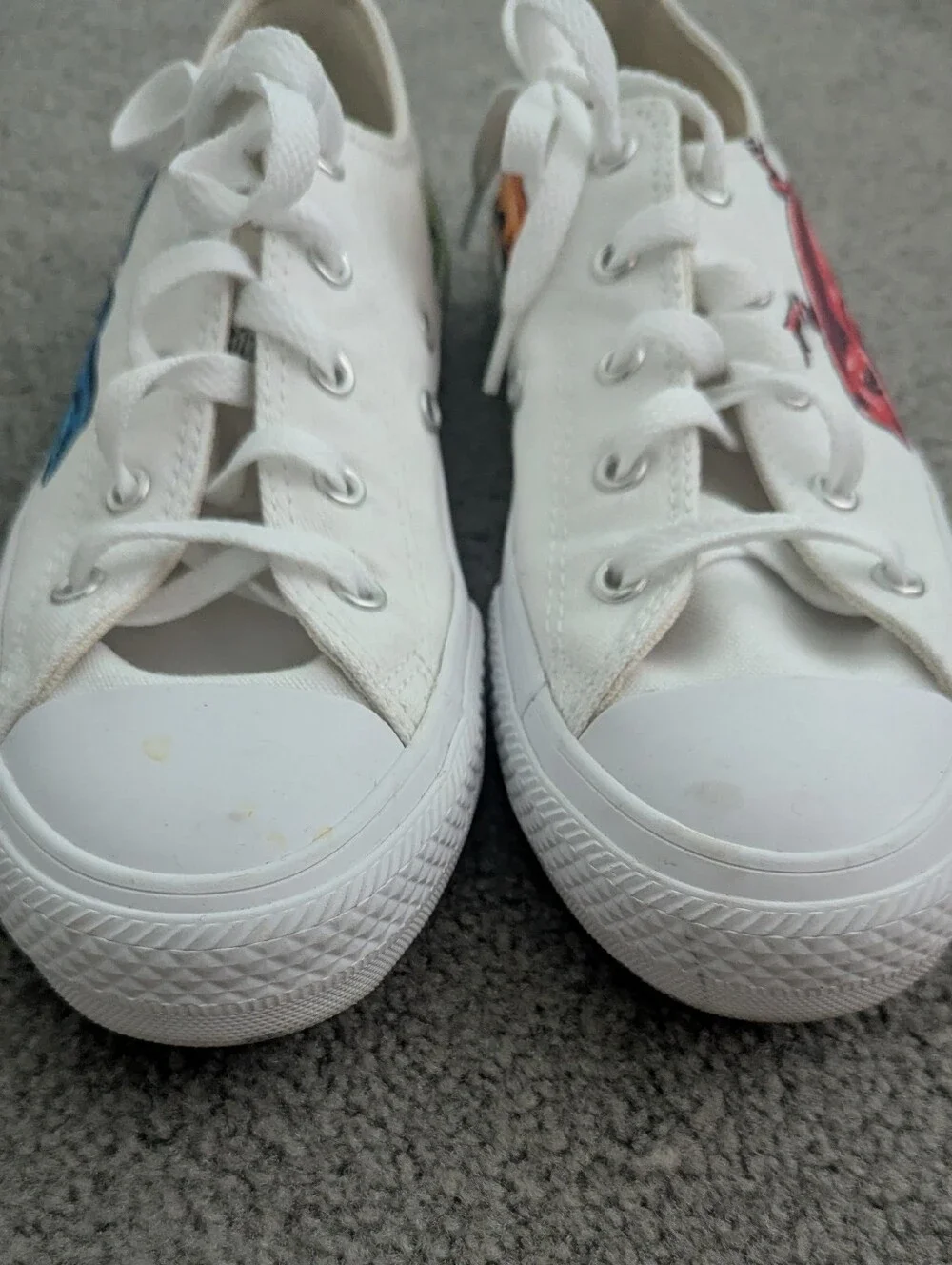 Converse youth size