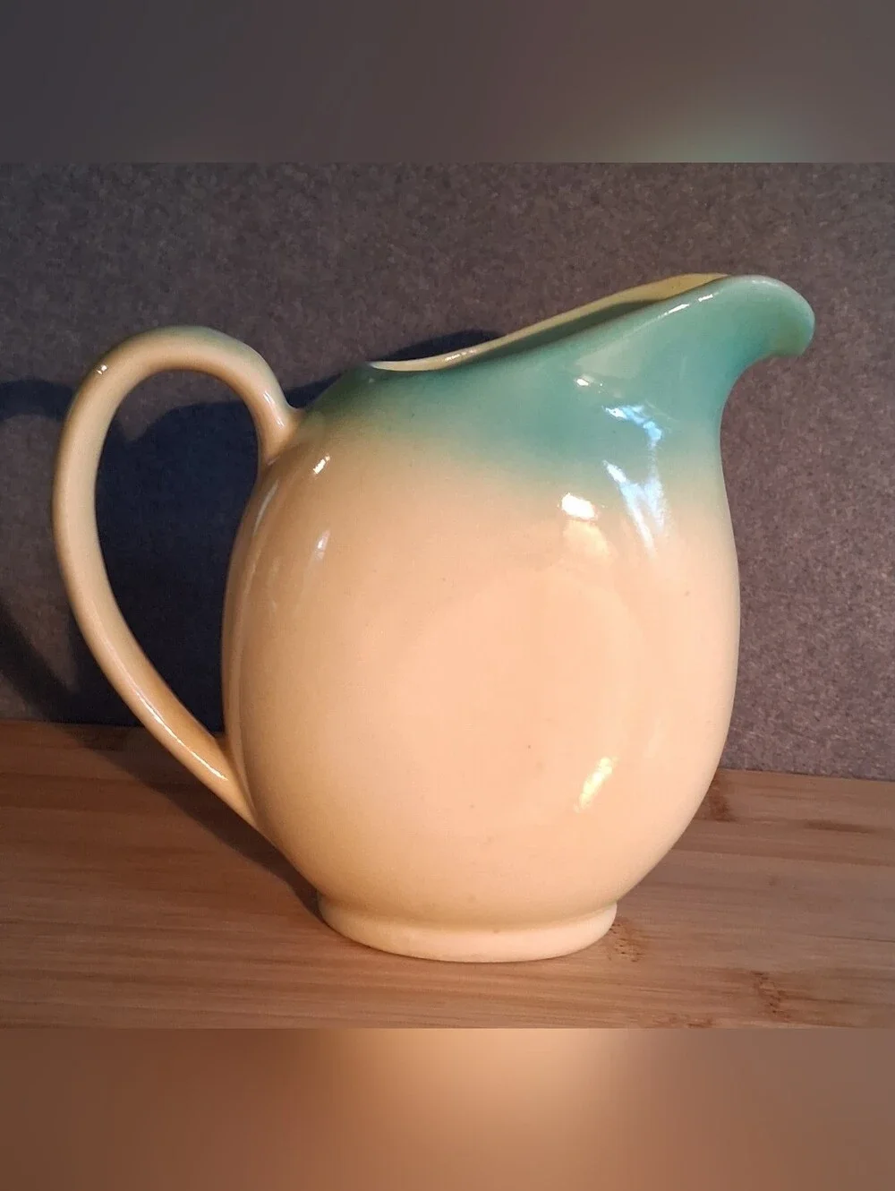 Shawnee Pottery selling this