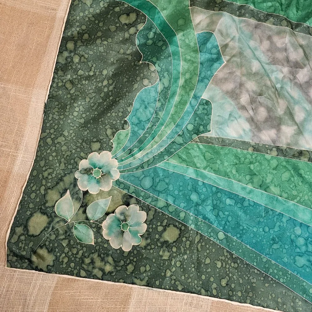 N/A scarf upon mystery