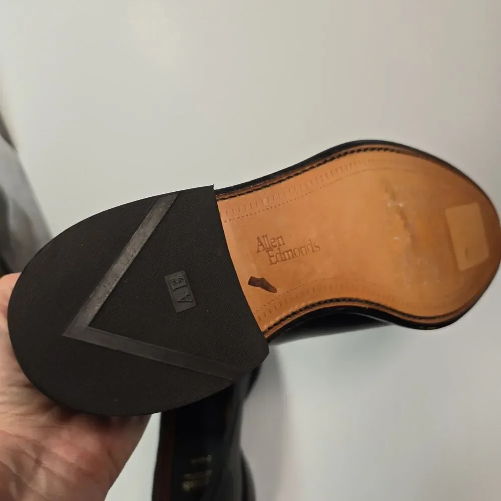 Allen Edmonds marks pair