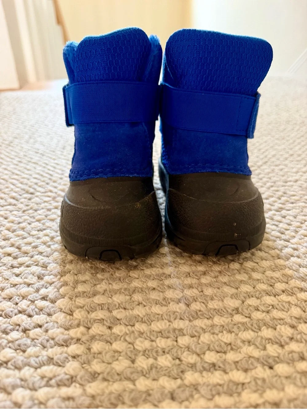 The North Face keep little