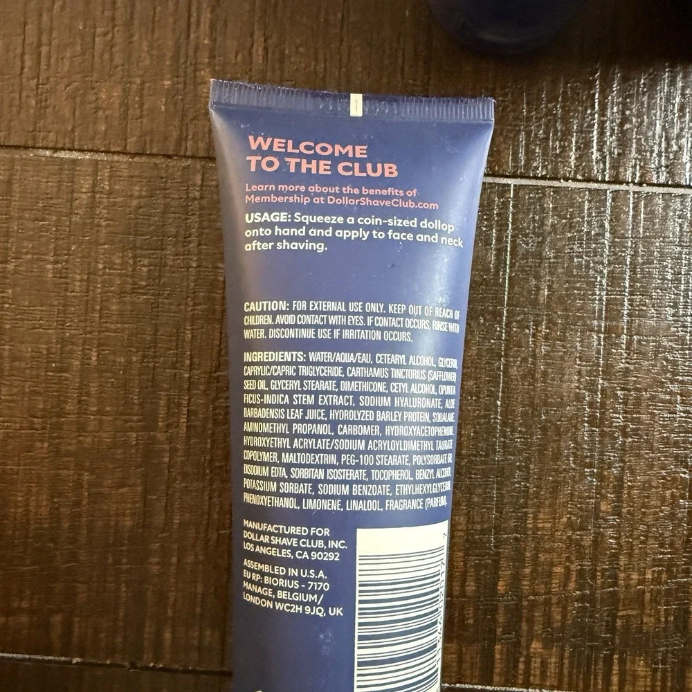 Dollar Shave Club lot dsc