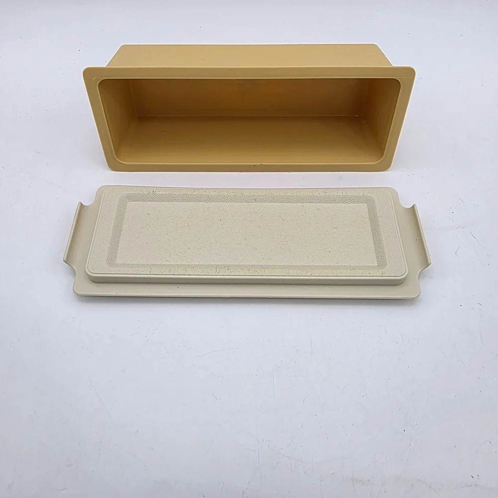 Tupperware this vintage