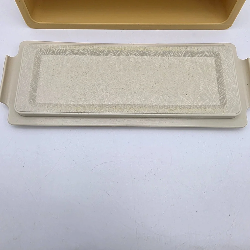 Tupperware this vintage