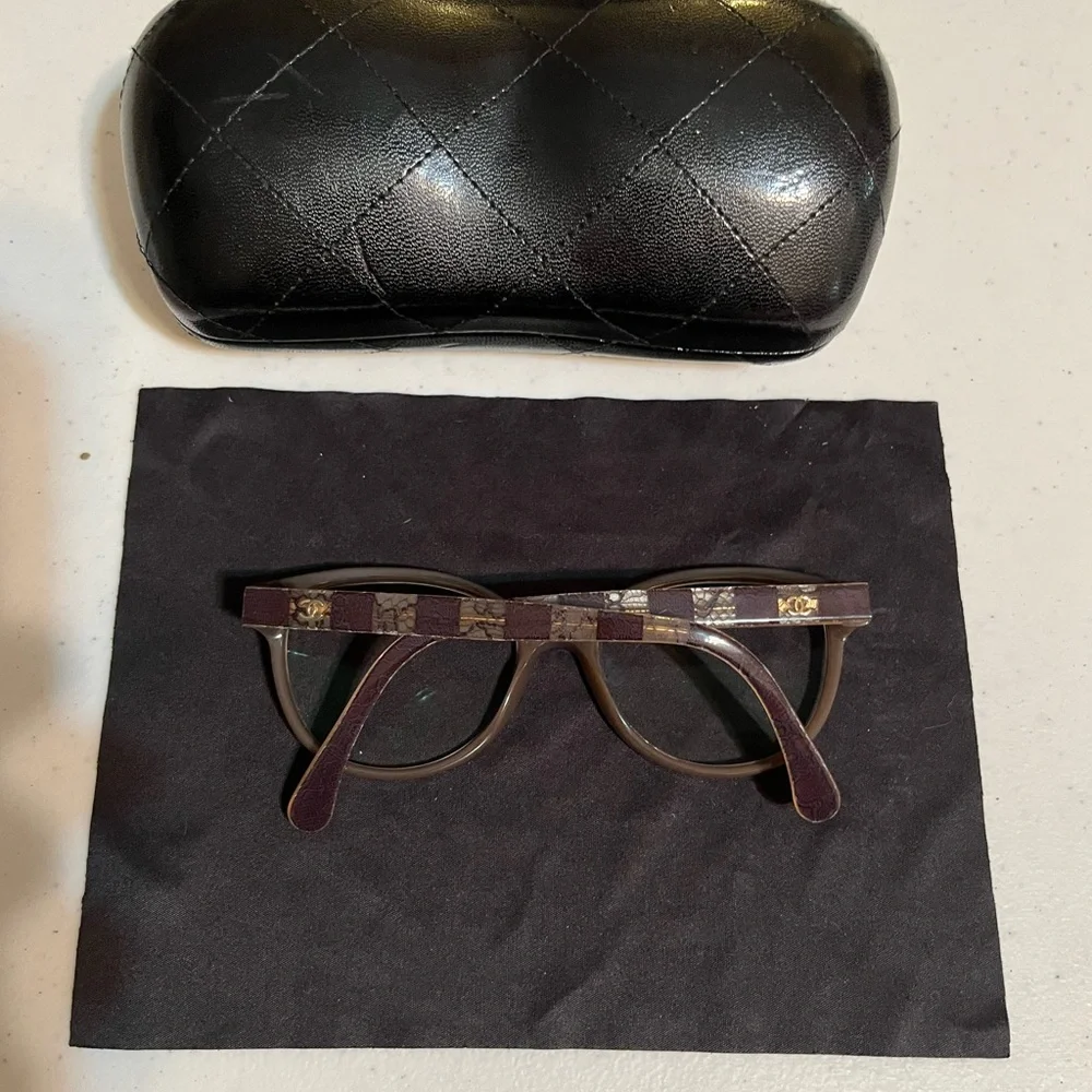 CHANEL authentic glasses