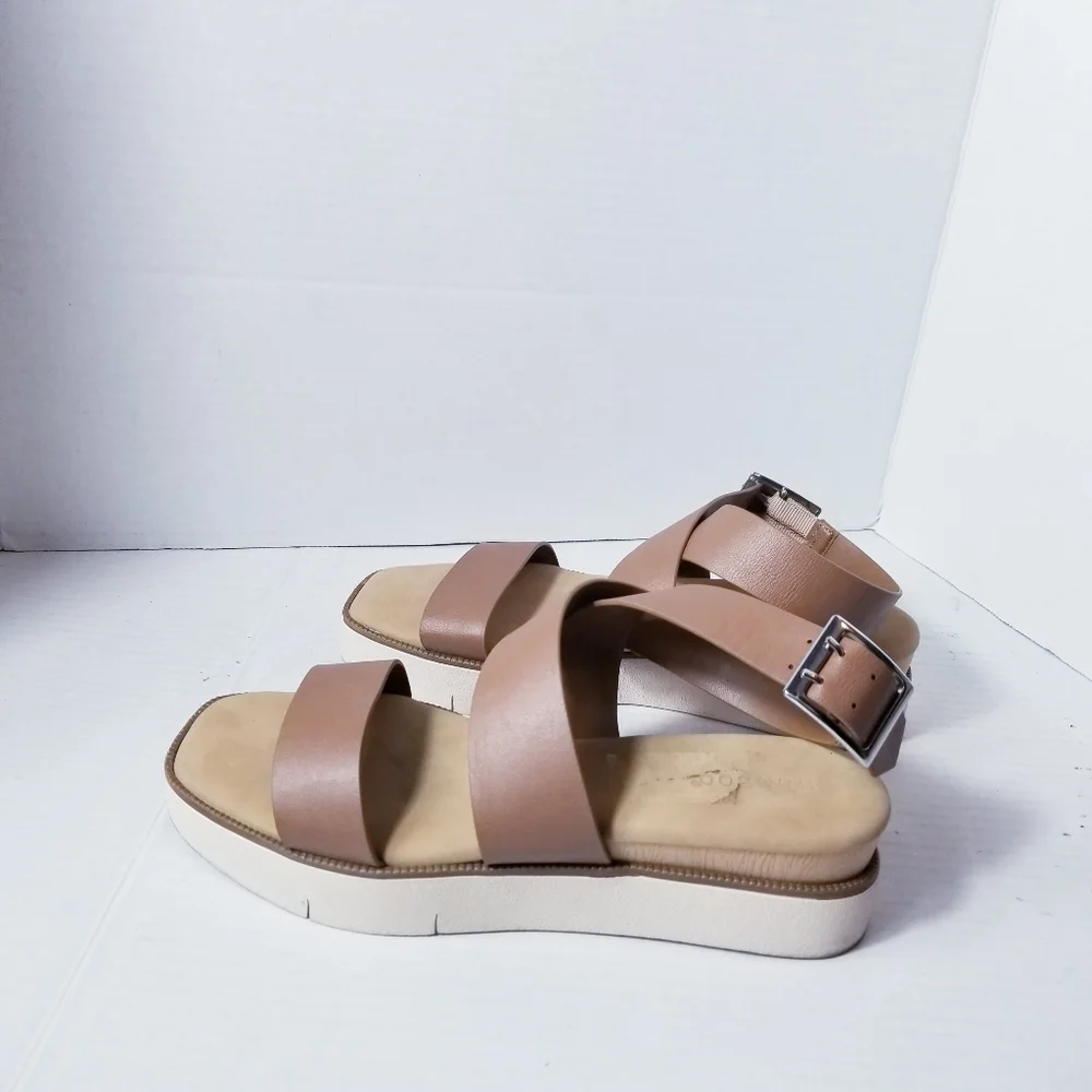 BAMBOO WEDGE SANDALS SIZE 8