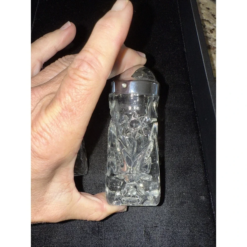 Anchor Hocking glass part