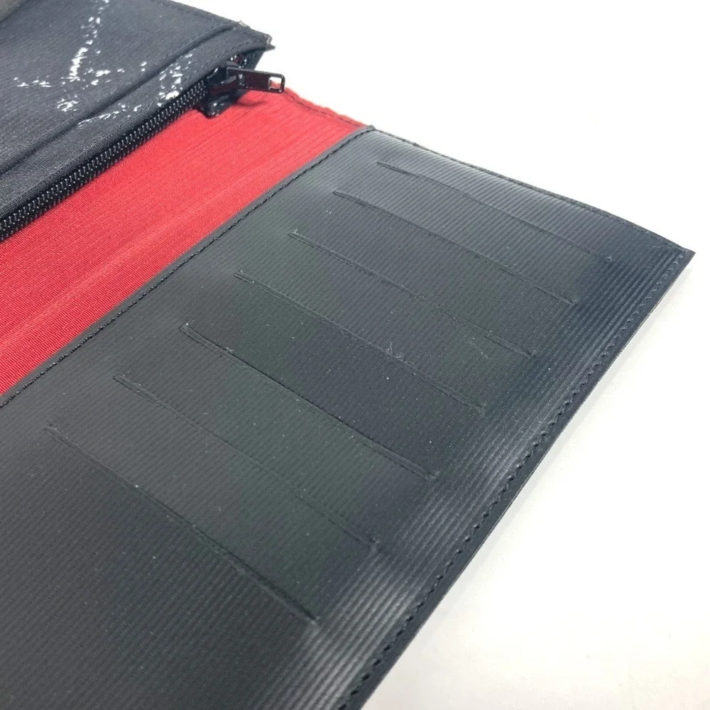 CHANEL black wallet