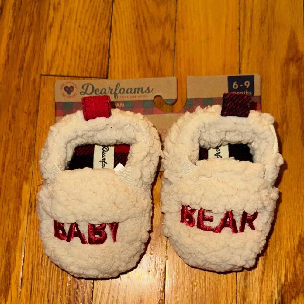 NWT Dearfoams Baby Bear Slippers 6-9 Months
