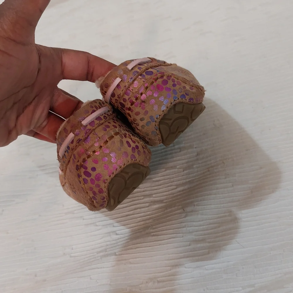 UGG iridescent slip accent
