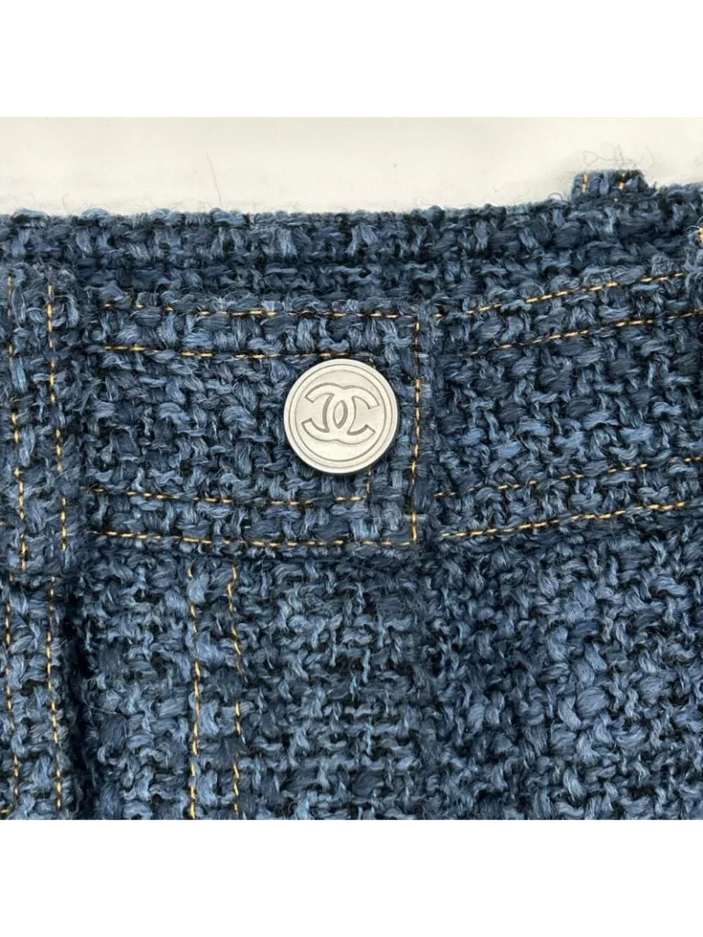 CHANEL type p39404v28323