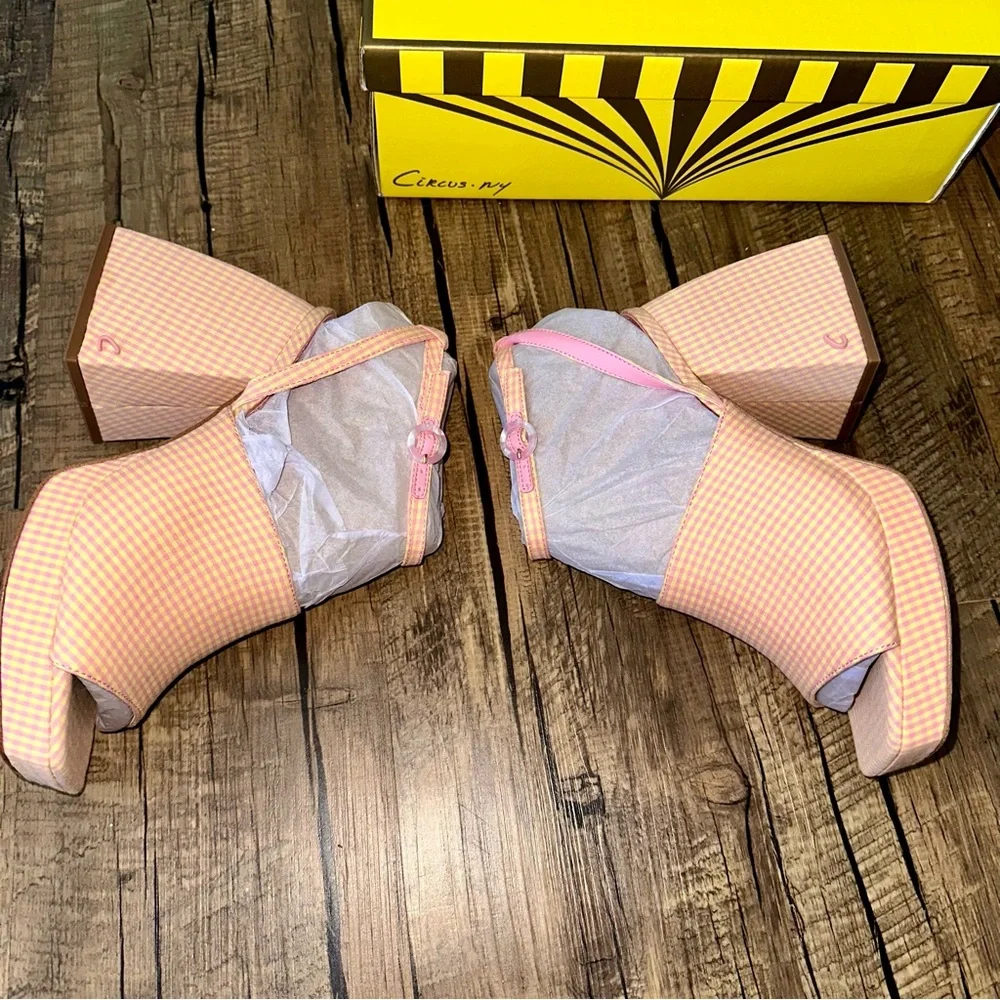 Sam Edelman circus ny